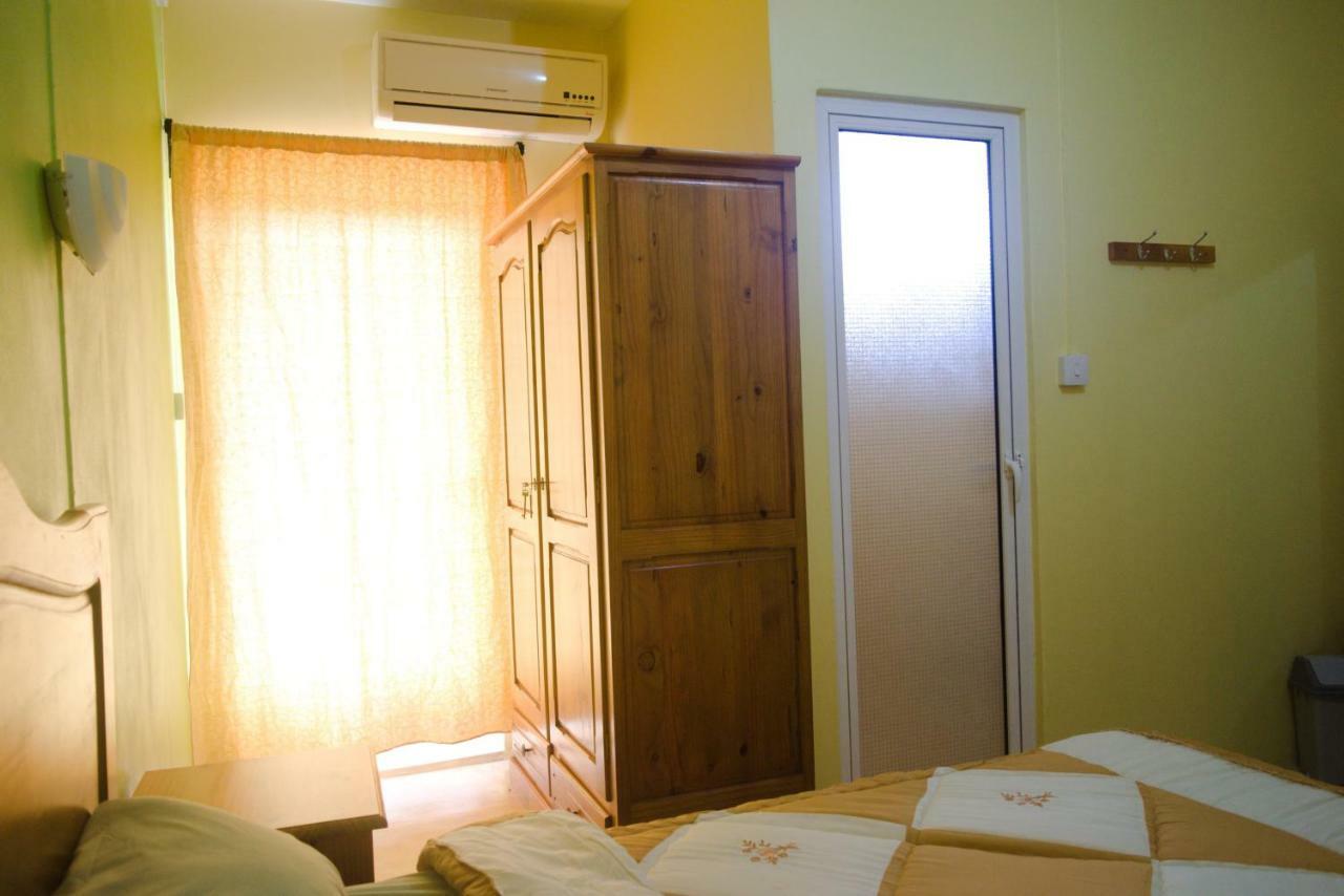 Hotel Le Rosier à Trou dʼEau Douce Extérieur photo