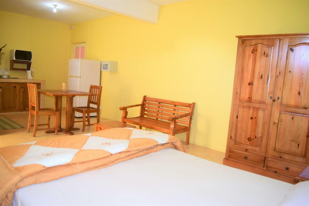 Hotel Le Rosier à Trou dʼEau Douce Extérieur photo